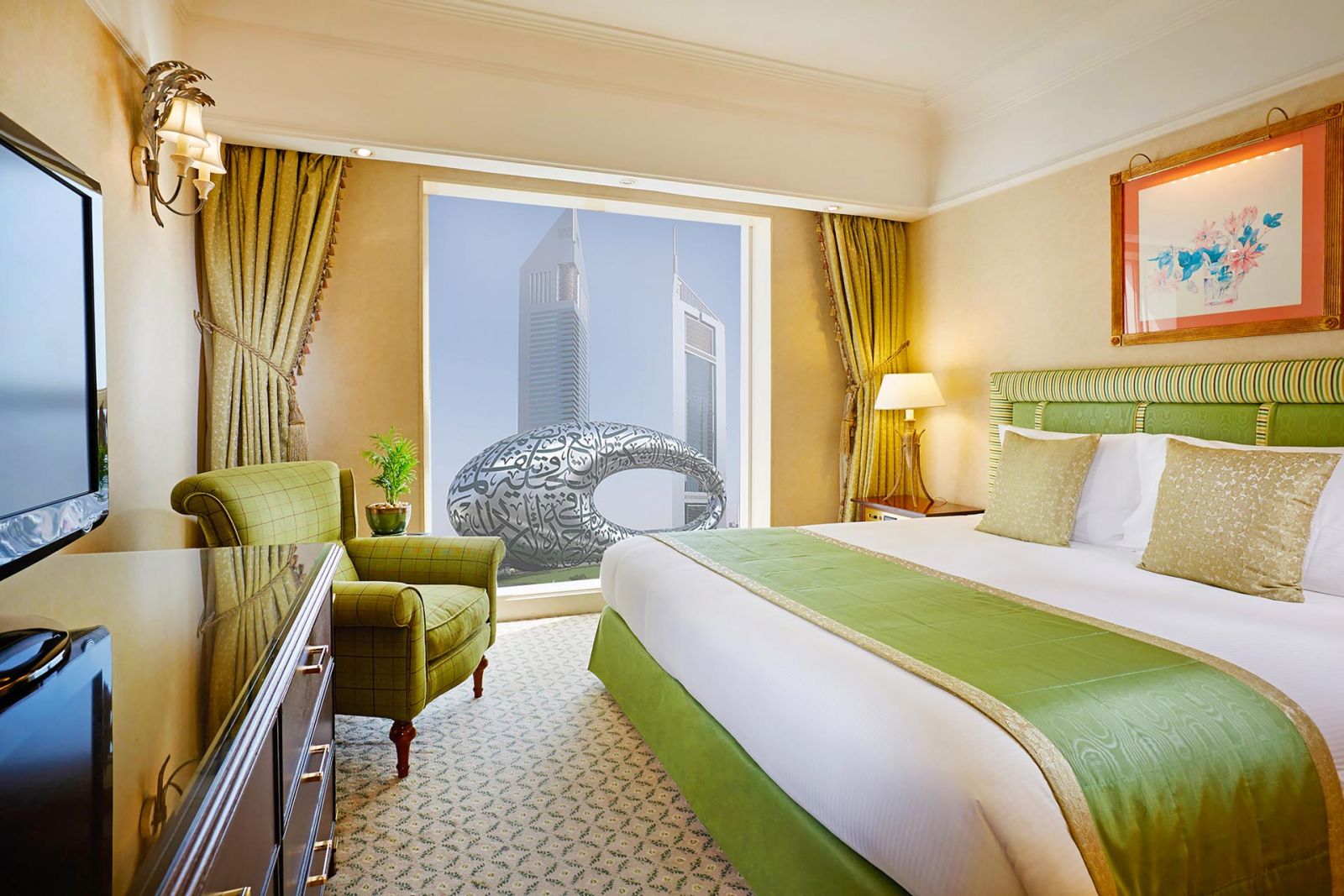 Дубай отель плаза. Crowne Plaza 5 Дубай. Crowne Plaza Dubai Sheikh Zayed Road. Crowne Plaza Dubai Deira 5*. Миллениум Плаза Дубай.